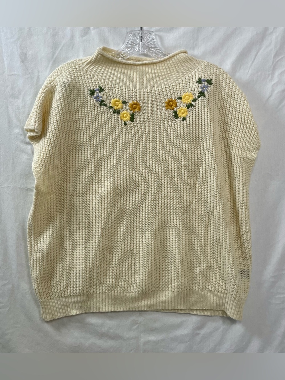 SHEIN Lune floral embroidered Mock Neck Sweater Vest Large cottagecore